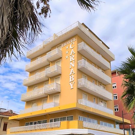 Hotel Carnaby Римини Экстерьер фото