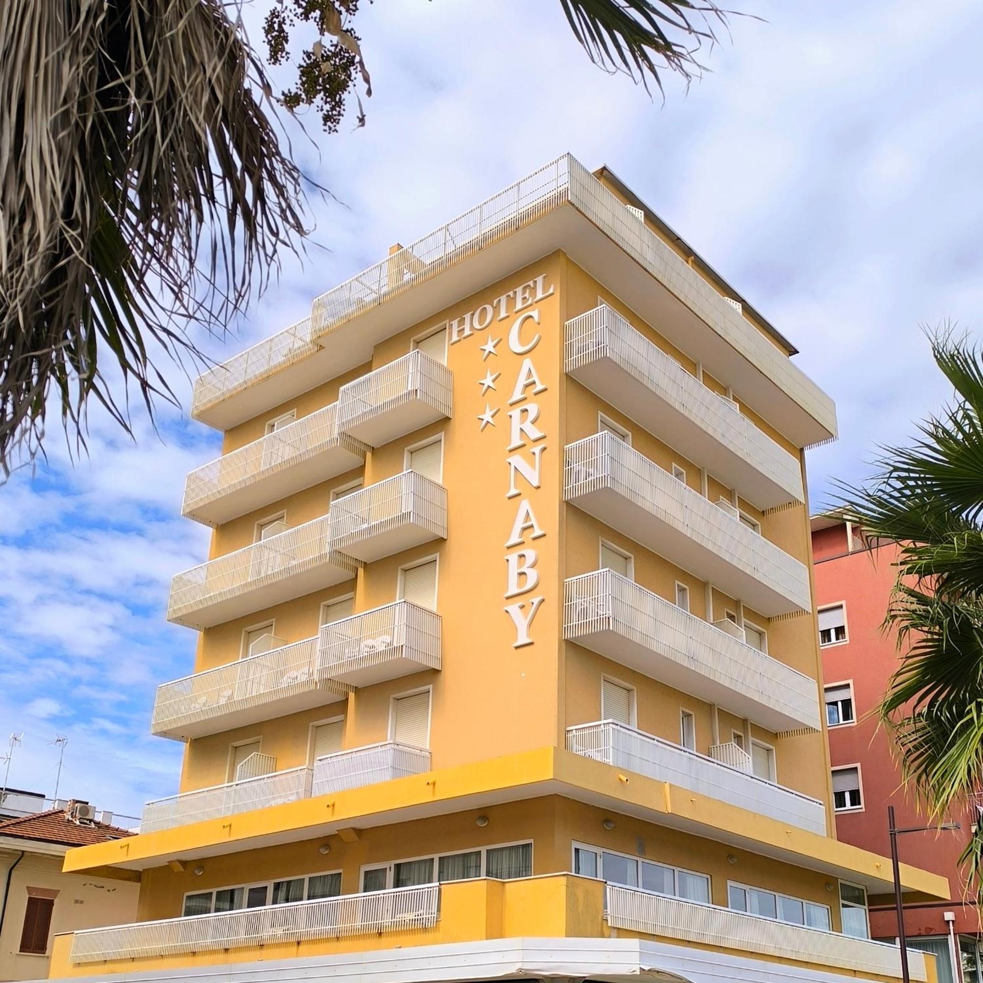 Hotel Carnaby Римини Экстерьер фото