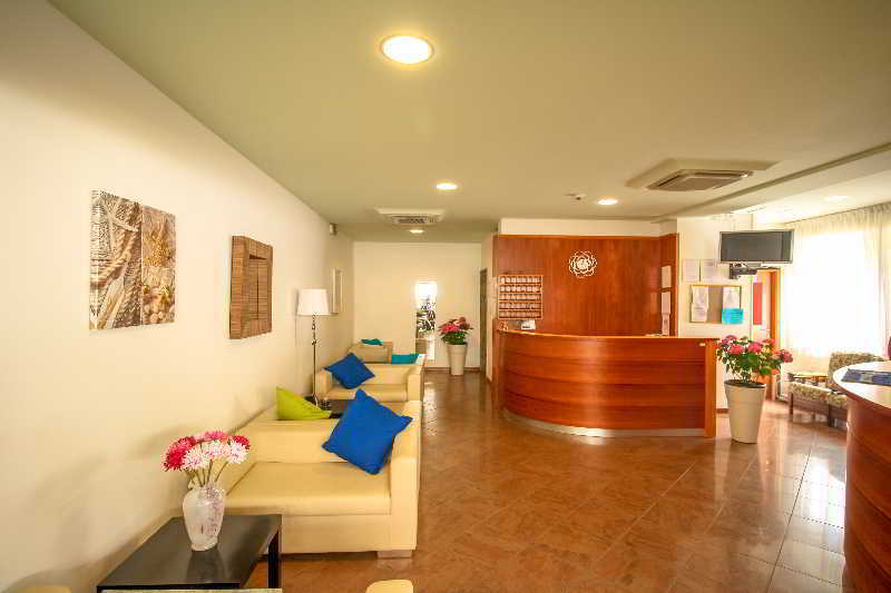 Hotel Carnaby Римини Экстерьер фото