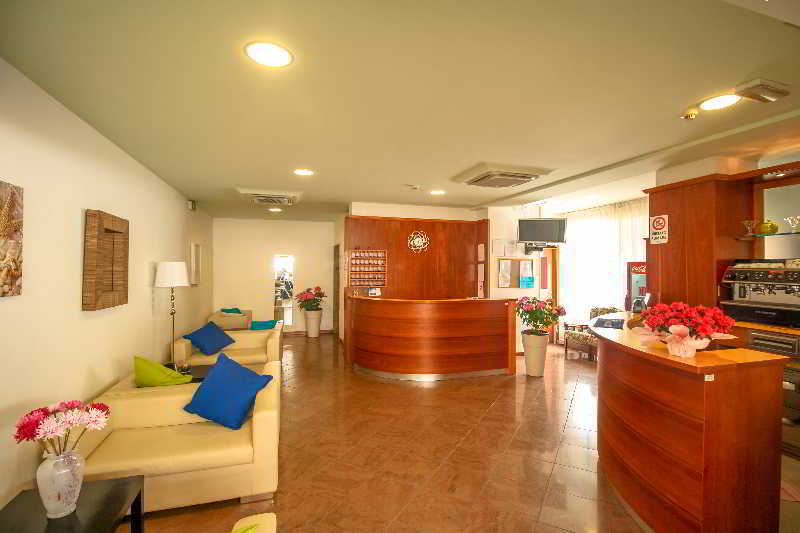 Hotel Carnaby Римини Экстерьер фото